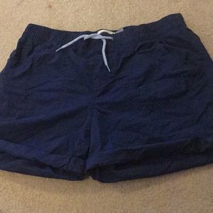 Blue folded short shorts, stretchy waste band